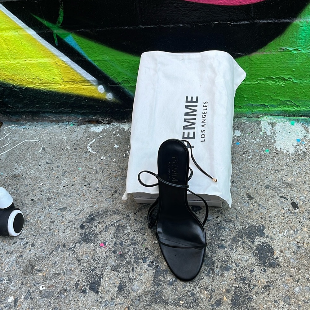 Brand new super cute size 8